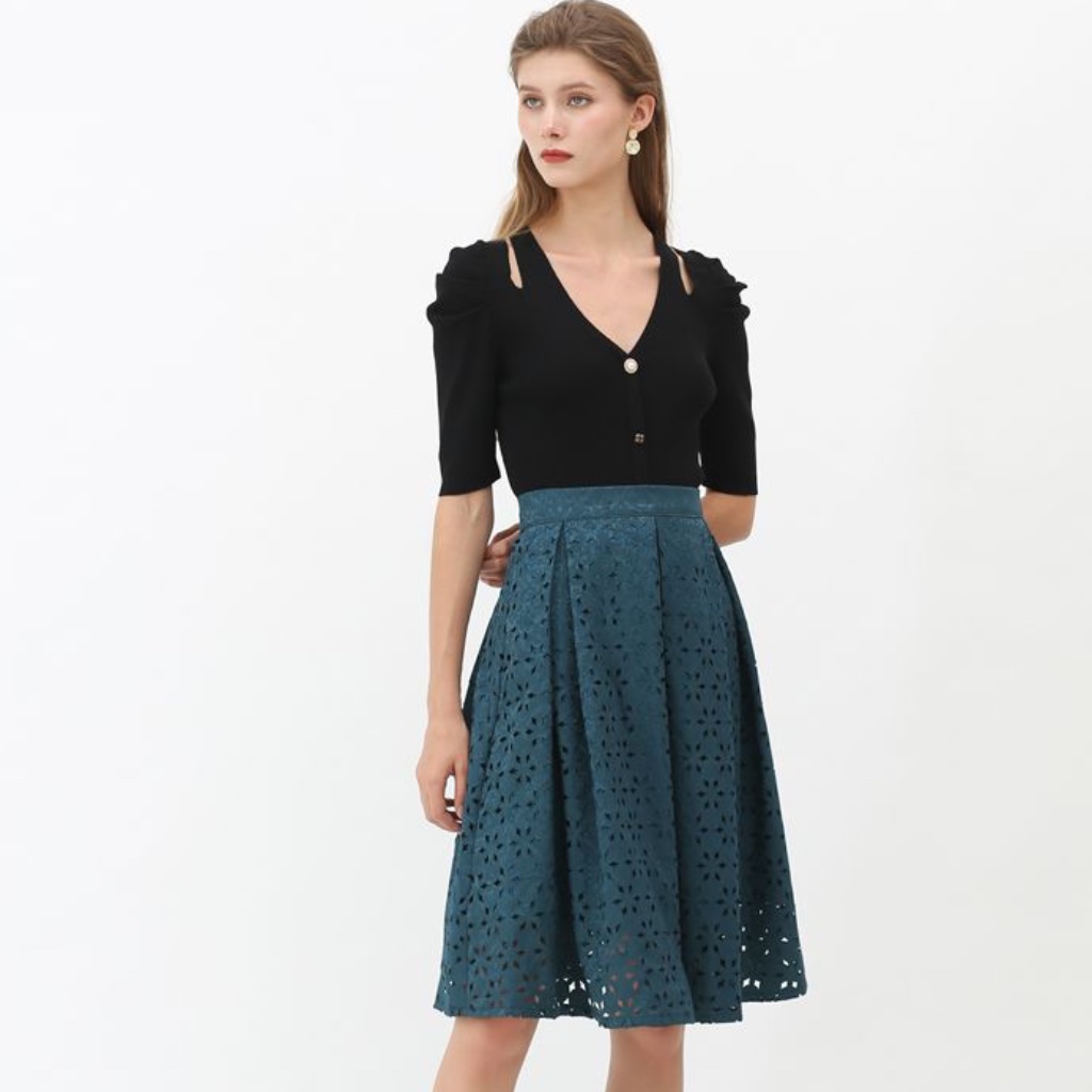 Nwt- Cutwork, Jacquard Pleated Skirt In Teal ( M)